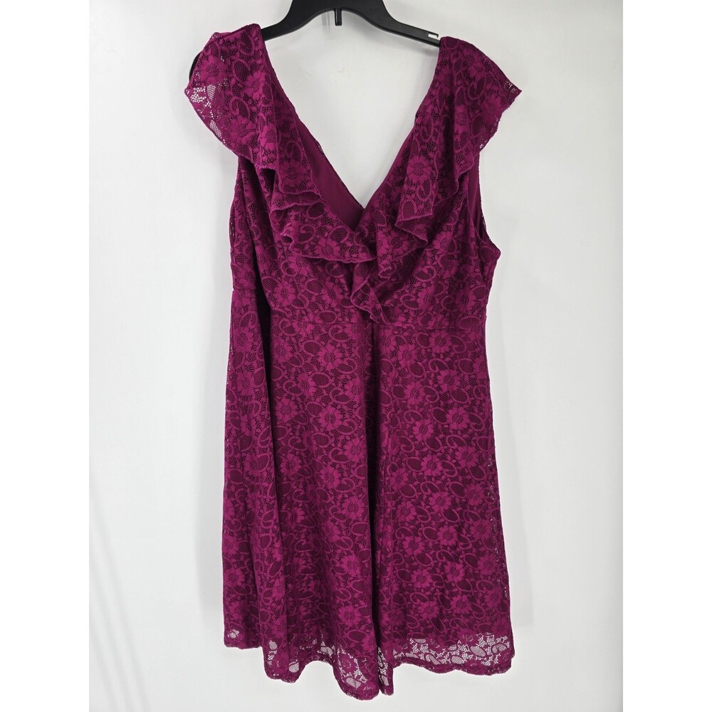 Torrid Berry Lace Skater Dress Size 3X Stretch VNeck Fit & Flare Ruffle Babydoll